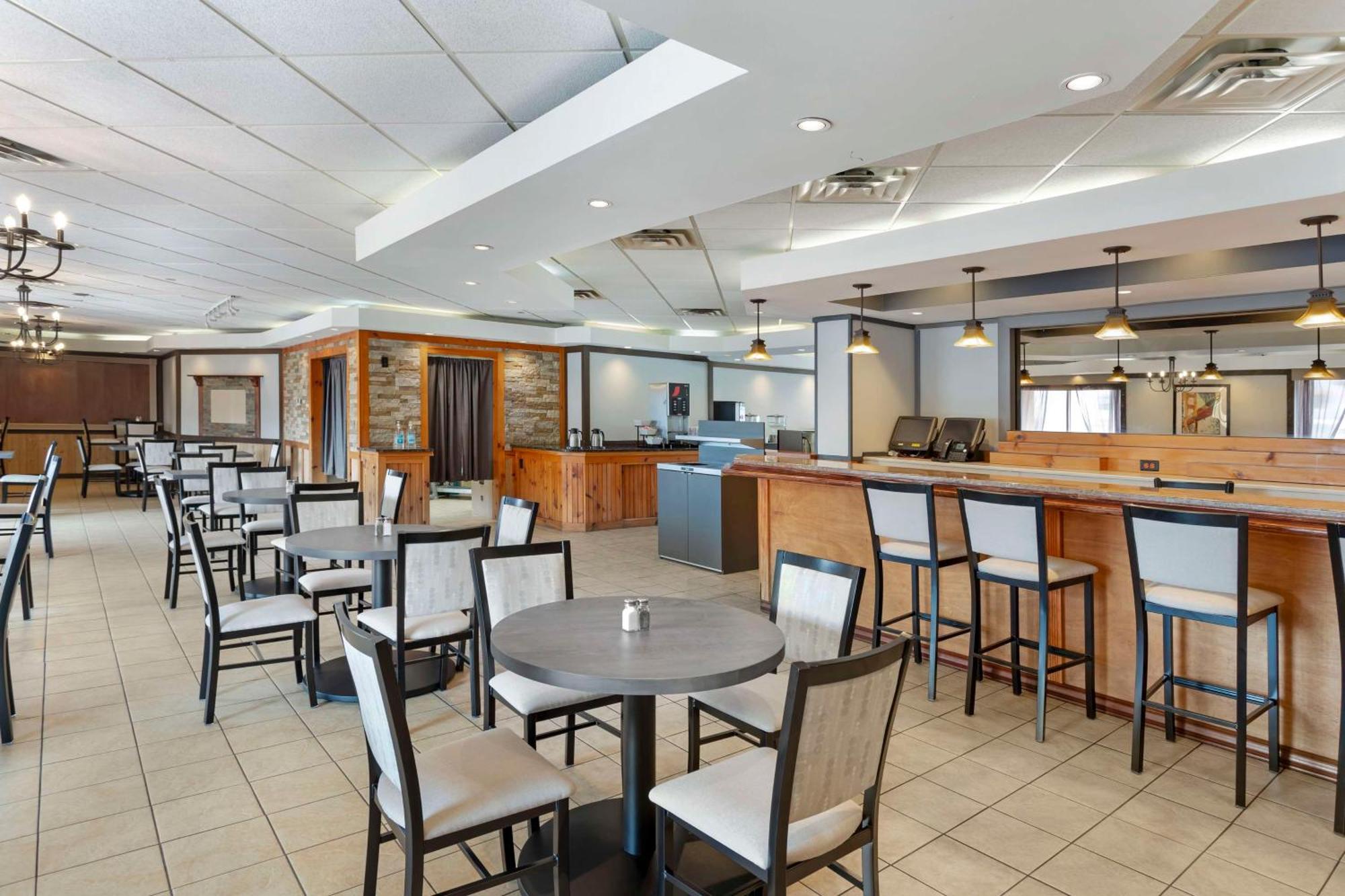 Best Western Mill River Manor Rockville Centre Exterior photo